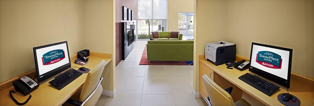 Towneplace Suites By Marriott Mississauga-Airport Corporate Centre Экстерьер фото