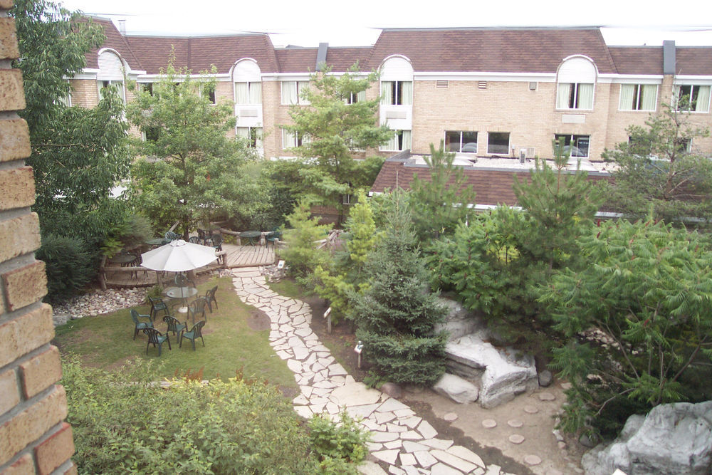 Towneplace Suites By Marriott Mississauga-Airport Corporate Centre Экстерьер фото