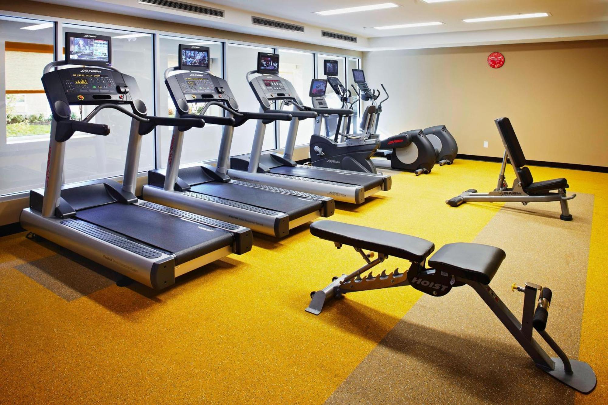 Towneplace Suites By Marriott Mississauga-Airport Corporate Centre Экстерьер фото