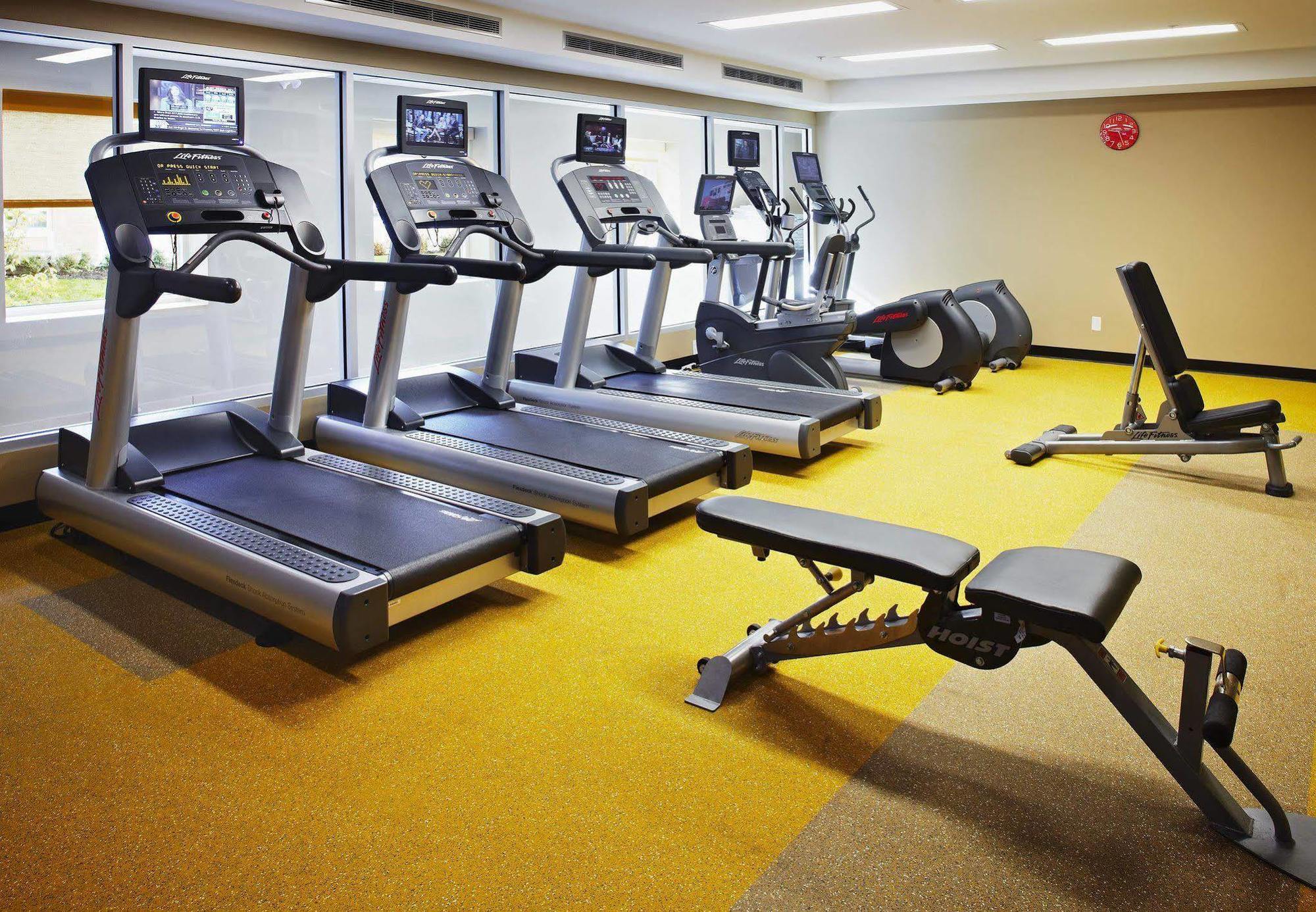 Towneplace Suites By Marriott Mississauga-Airport Corporate Centre Экстерьер фото